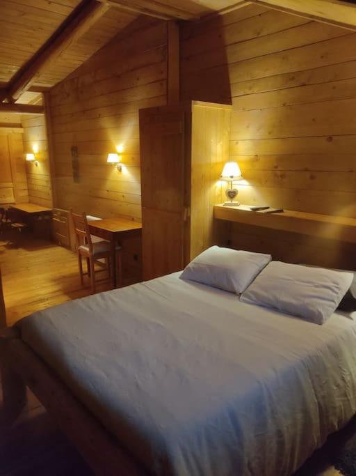 Les Cabanes De Pellier Charcier 外观 照片